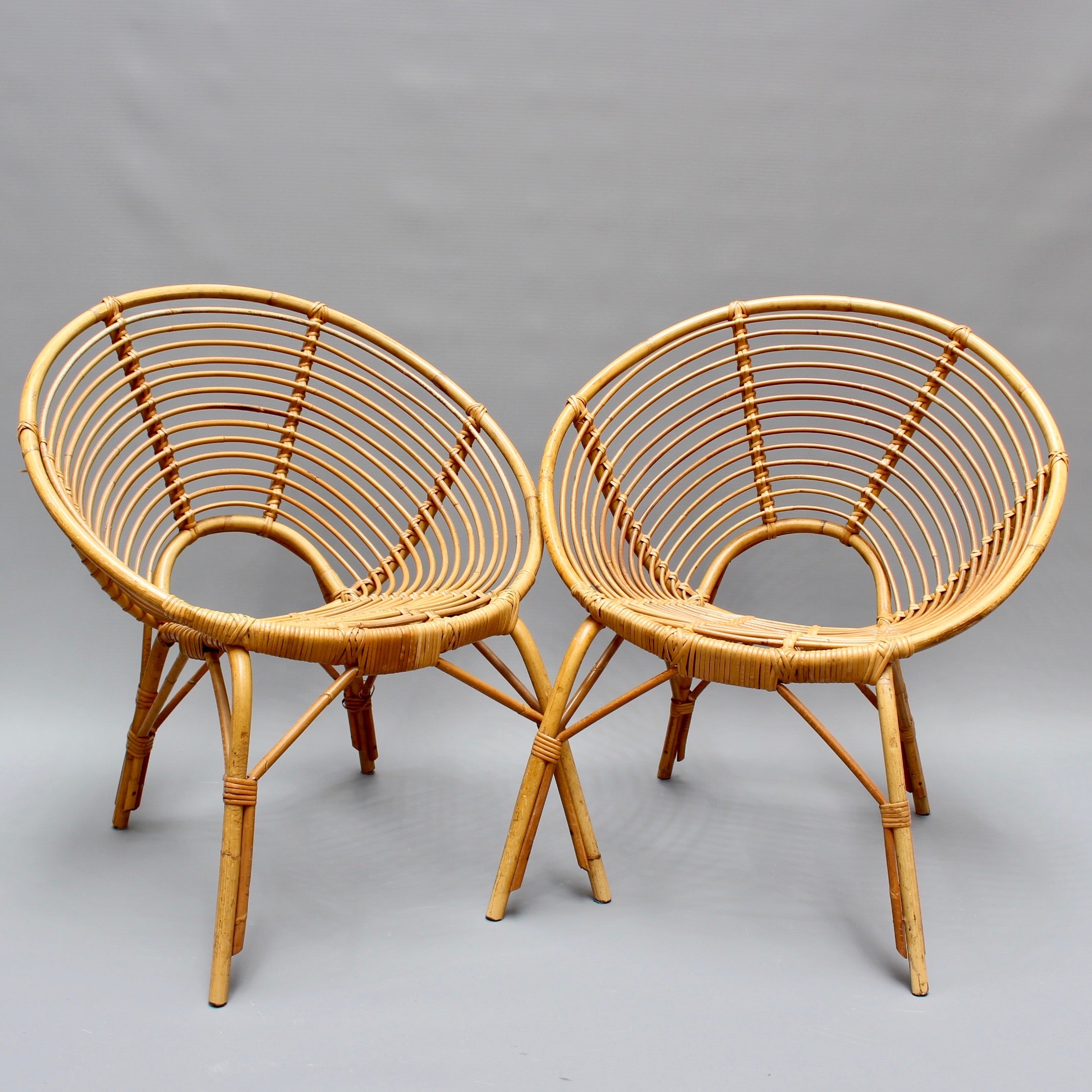 Bamboo deals saucer chair