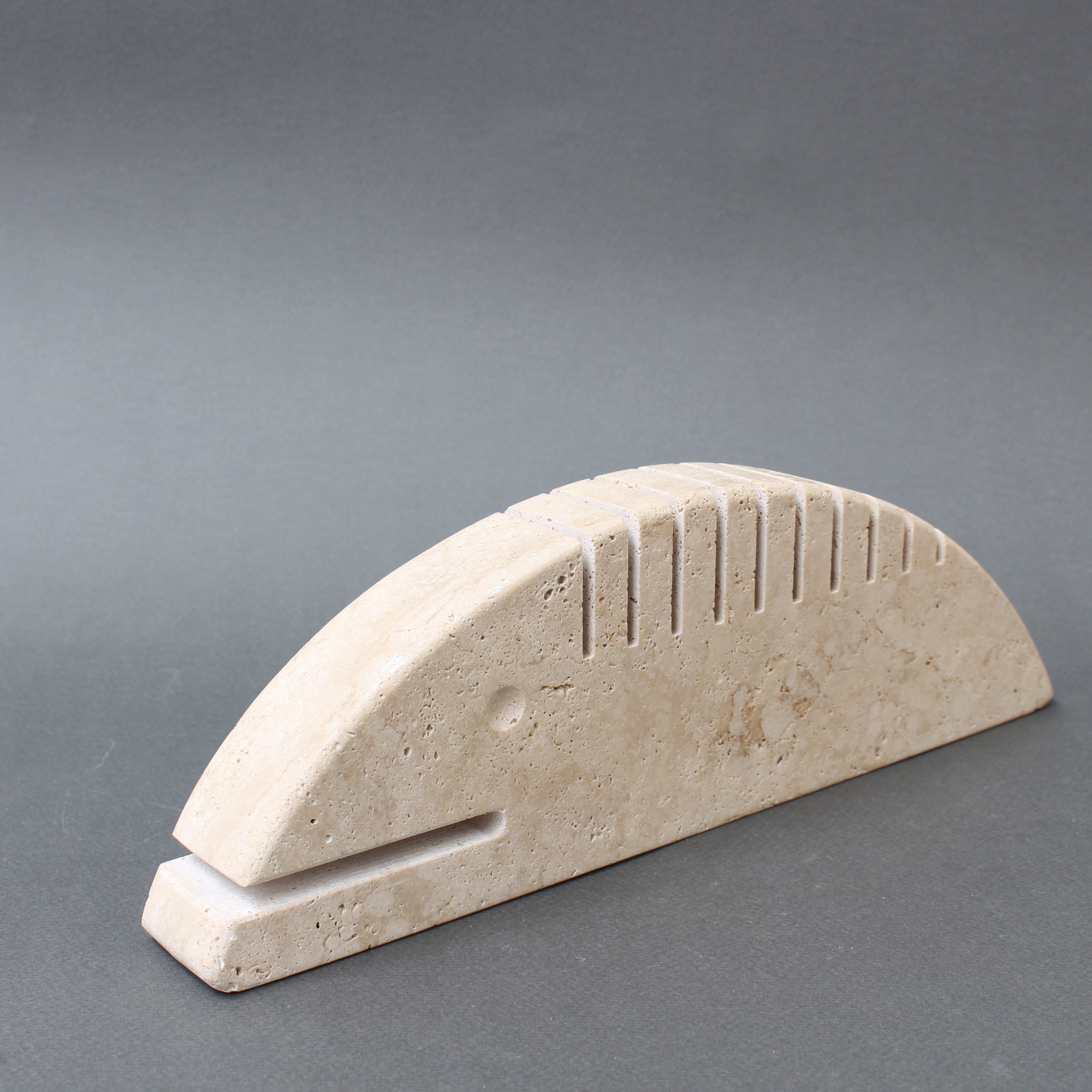 イタリア　Fratelli Mannelli / フラテッリ・マネッリ　像 Fratelli Mannelli Travertine Table Lamp | Vintageinfo - All