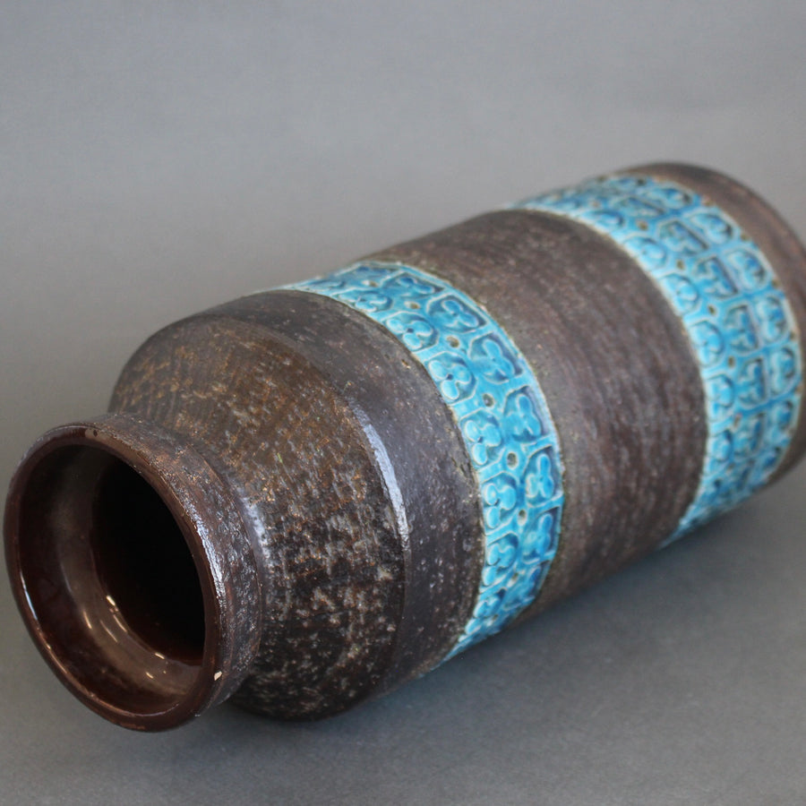 Mid-Century Italian Ceramic Trifoglio Range Vase by Aldo Londi for Bitossi (1964)