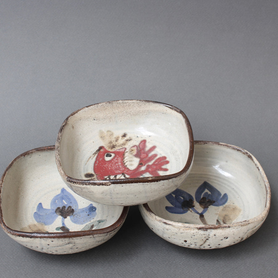 Triplet of French Vintage Ceramic Decorative Bowls by Gustave Reynaud, Le Mûrier (circa 1960s) - Small