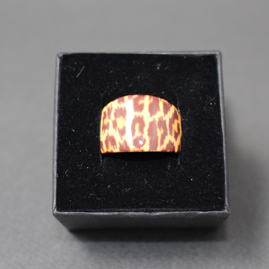 Mid-Century 21 Ct Gold Enamelled Leopard Print Ring