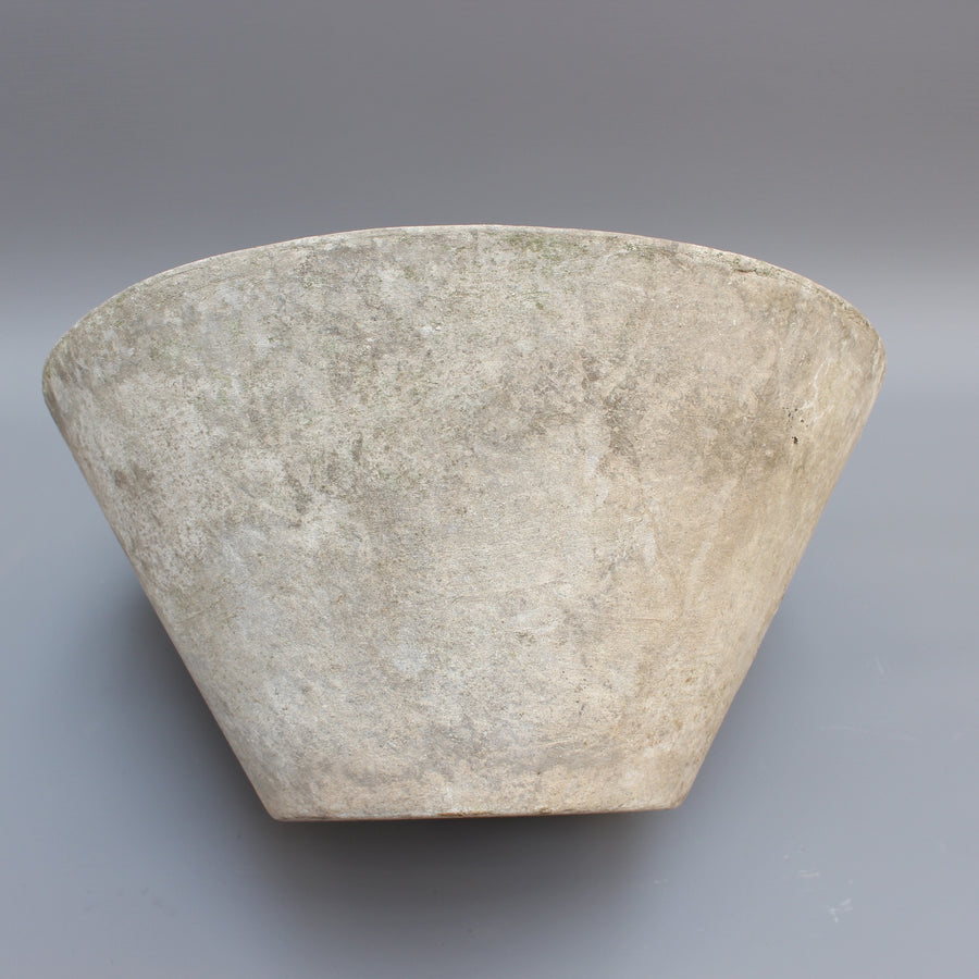Cone-shaped planter attributed to Willy Guhl for Eternit (circa 1960s) - Small