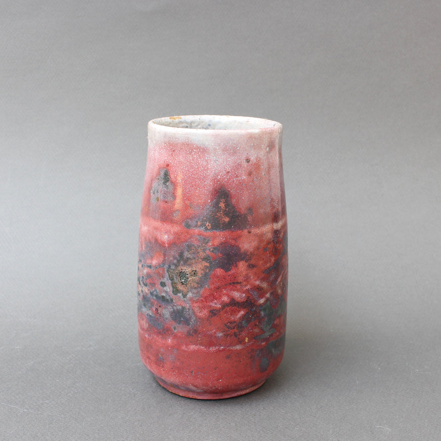 French Mid-Century Decorative Pink Ceramic Vase by La Po(é)terie (circa 1980s)