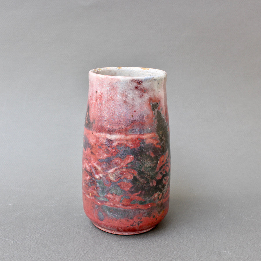 French Mid-Century Decorative Pink Ceramic Vase by La Po(é)terie (circa 1980s)